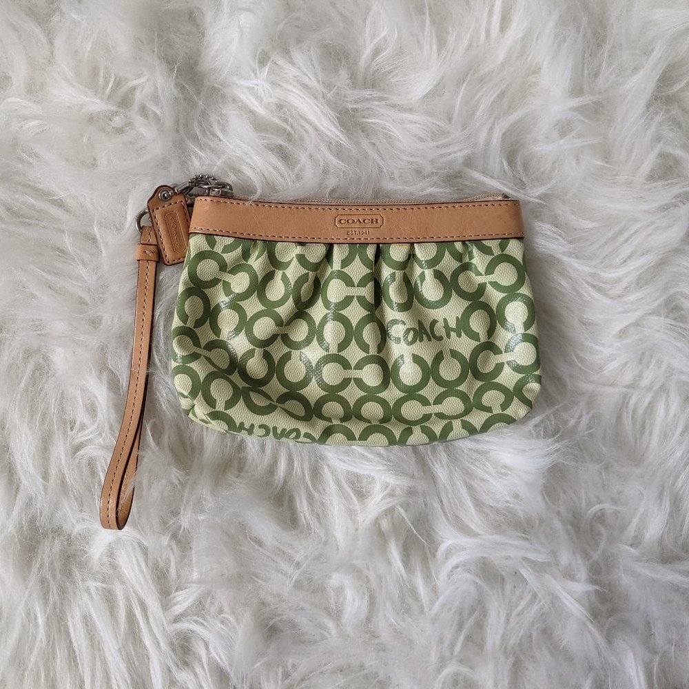 Coach Wristlet in Green